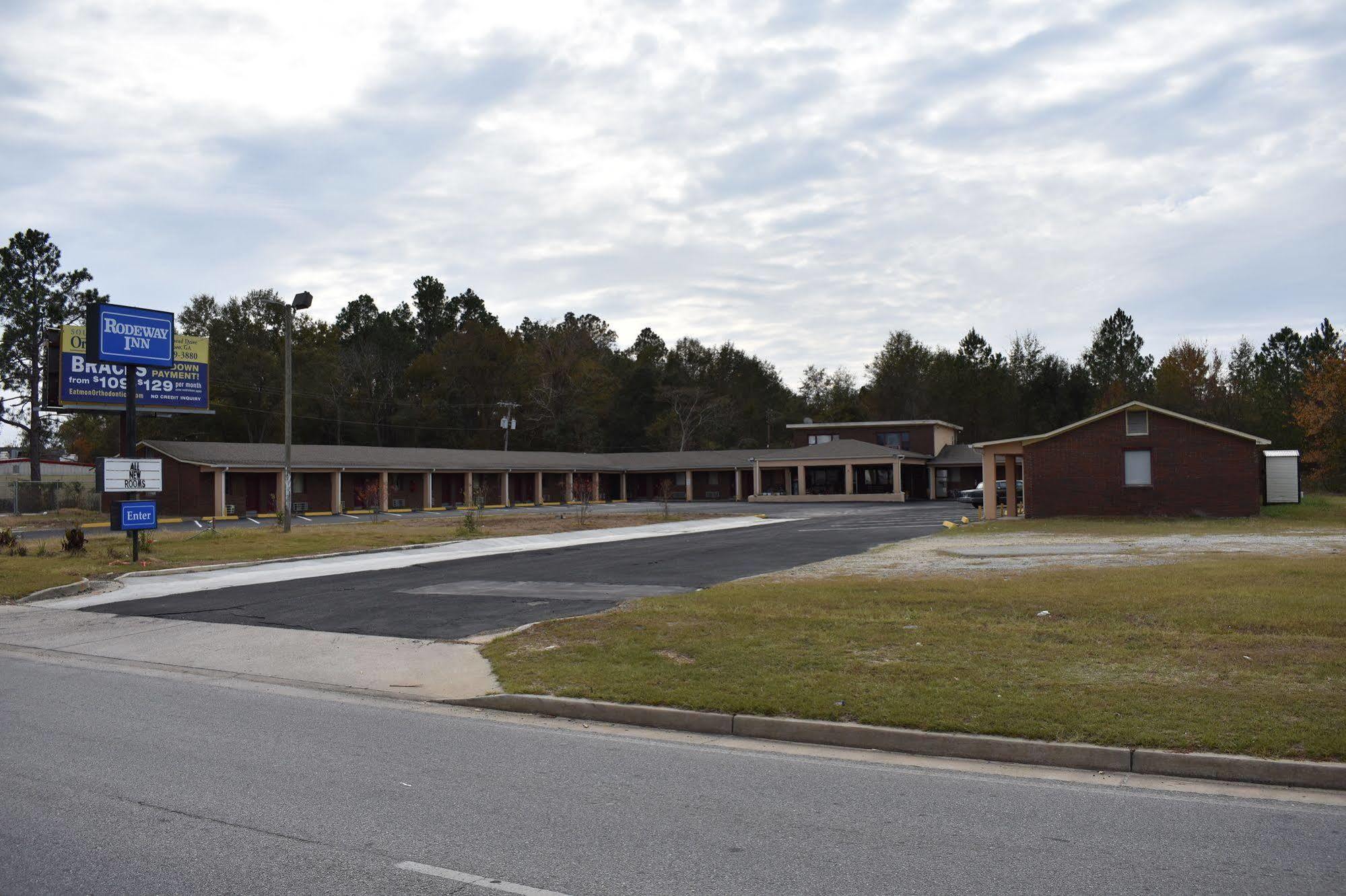 Rodeway Inn - Swainsboro Exterior foto